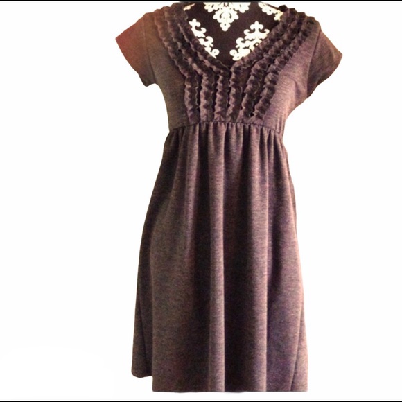 NIC&DOM Dresses & Skirts - NIC & DOM Grey charcoal dress ruffle v cut